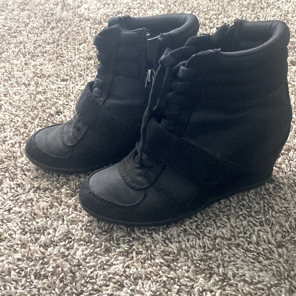 Black boots